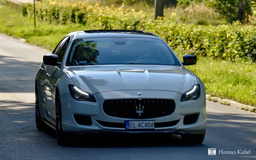 Autos - Aufnahme 2 von HK-Media